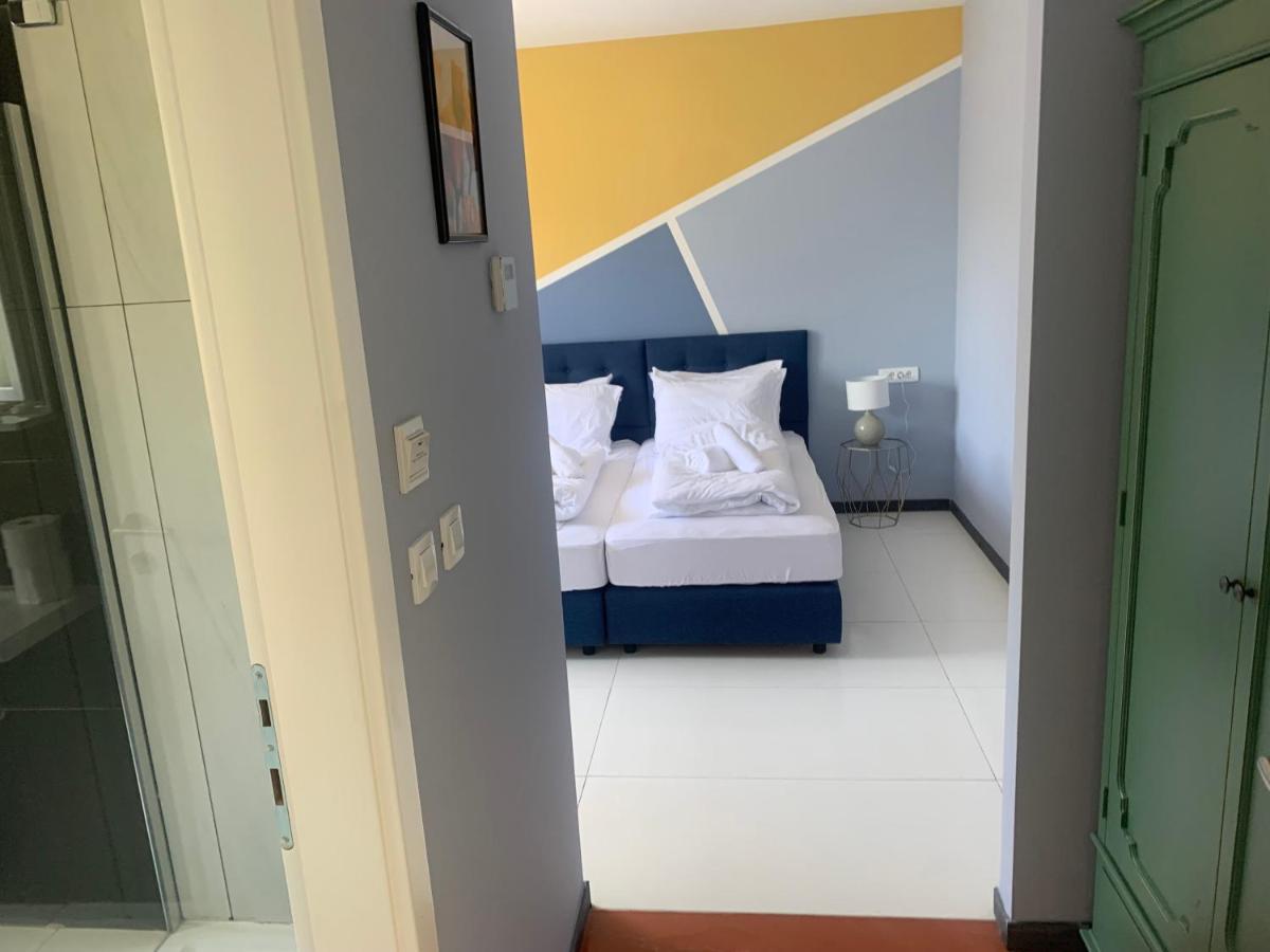 Hotel Elu Iris Split Exterior photo